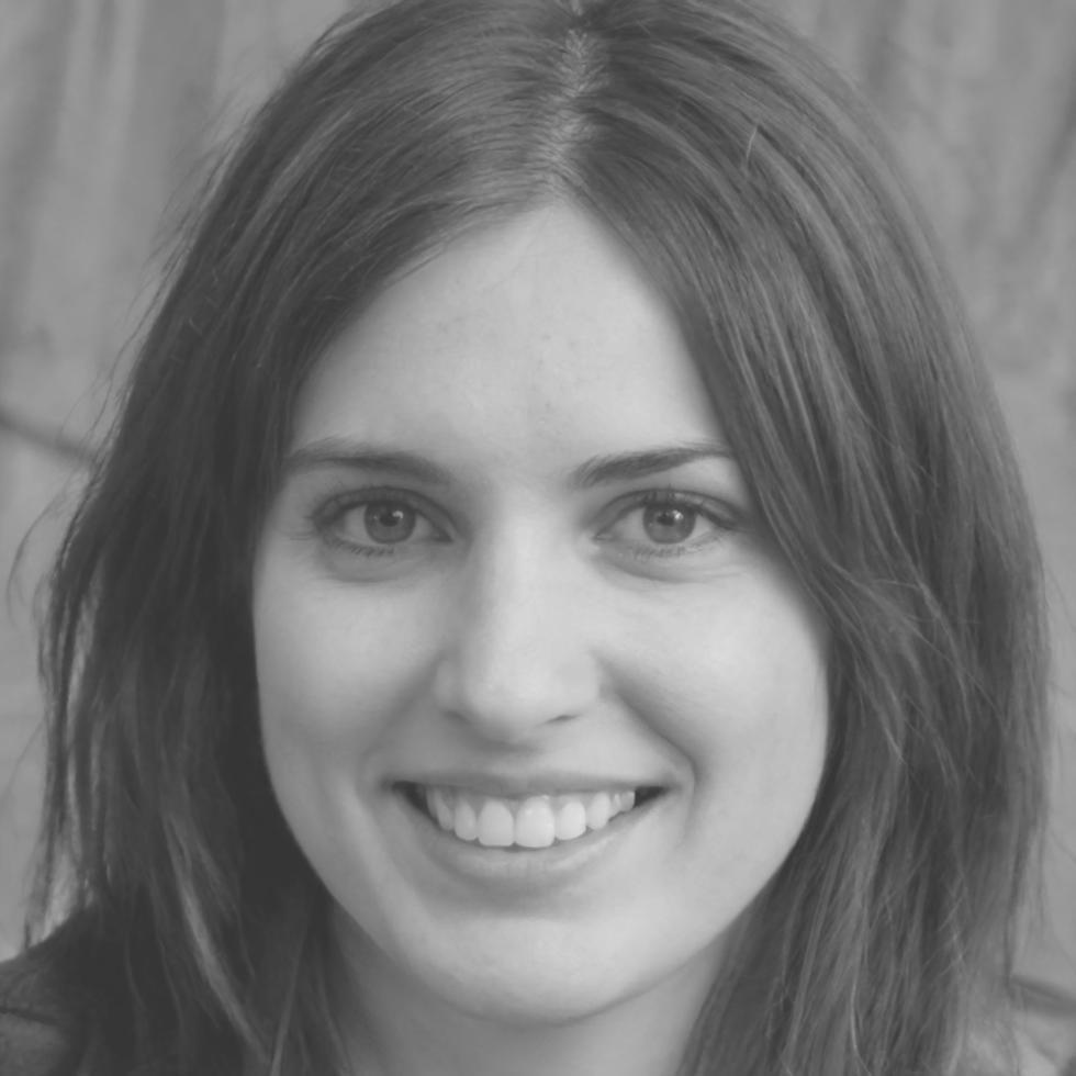 Portträt von Thekla Lindemann, Gründerin und Bildungsleiterin bei miravexylen